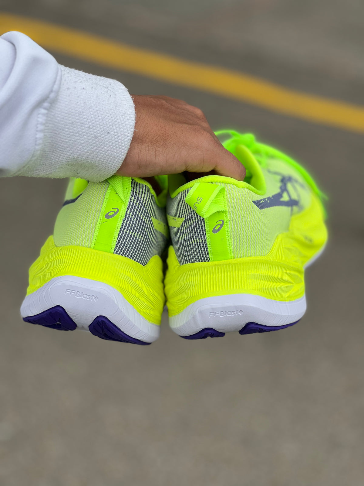 Asics Magic Speed 4