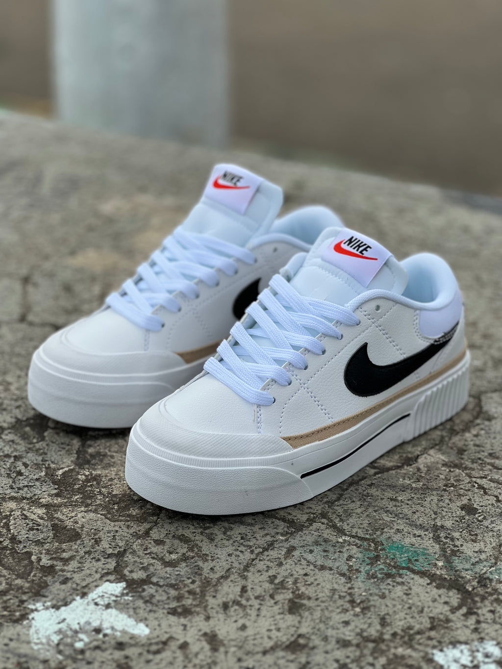 Nike Court Legacy